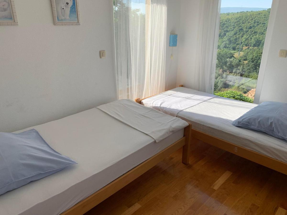 Ferienhaus Siroki Brijeg Luaran gambar