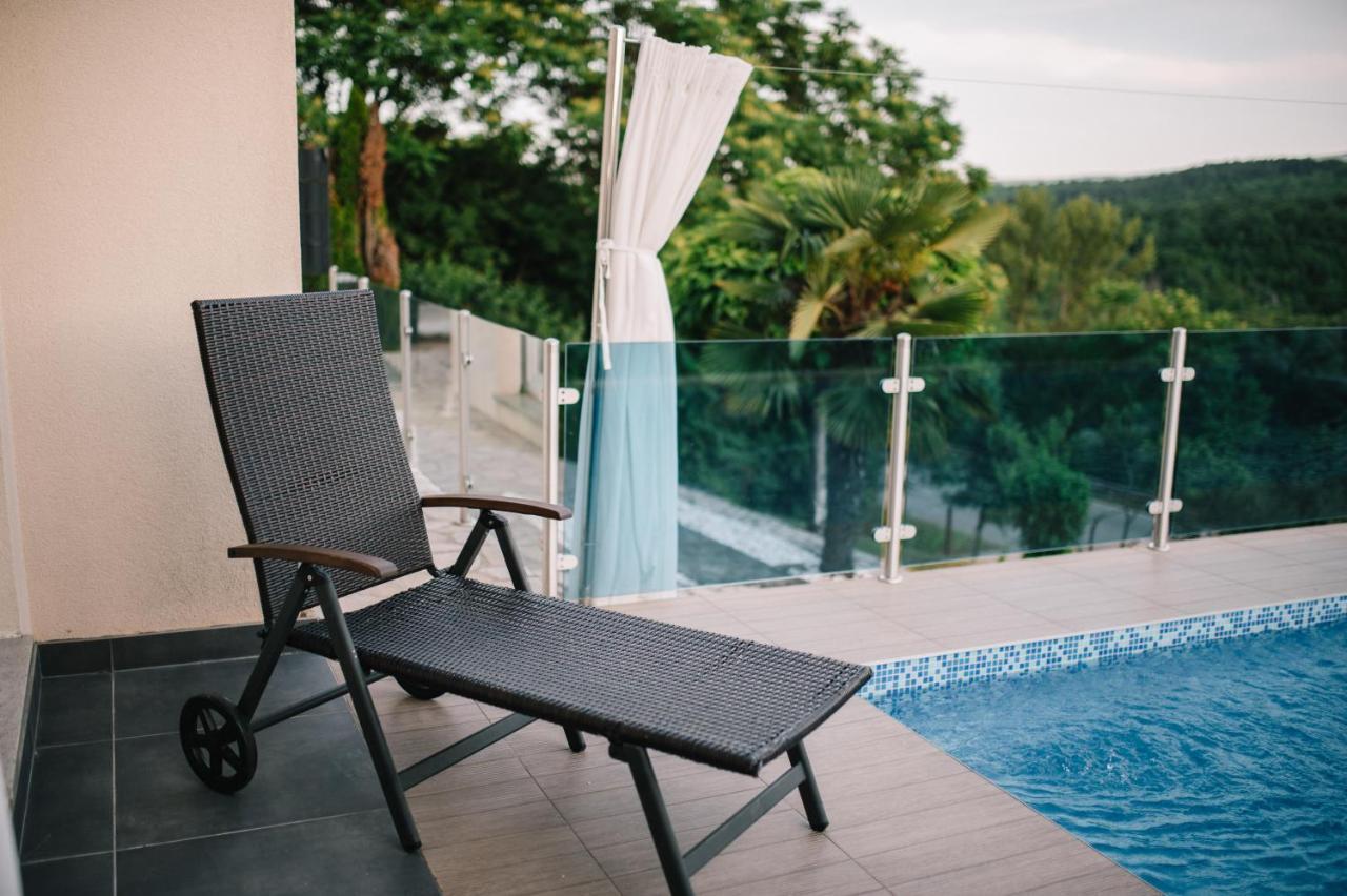 Ferienhaus Siroki Brijeg Luaran gambar