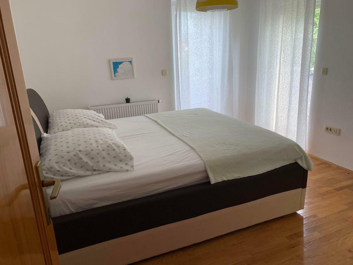 Ferienhaus Siroki Brijeg Luaran gambar